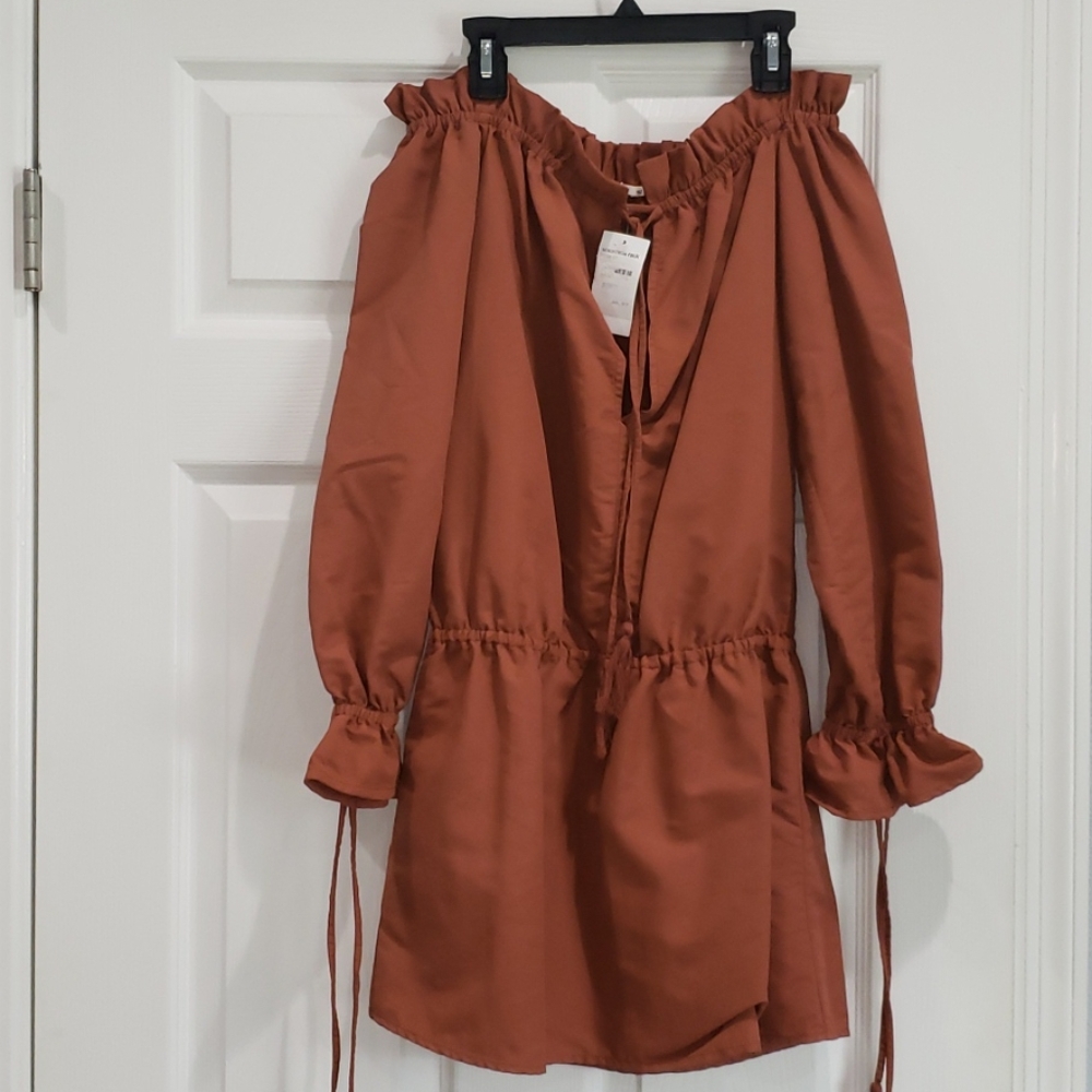 TULAROSA BRAND NEW DRESS